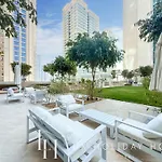 Lux The Beach Vista Dubai Eye View Suite